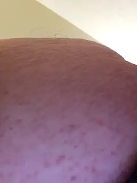 Roddog18 live sex cam