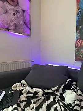 gabi-milf's cam snapshot