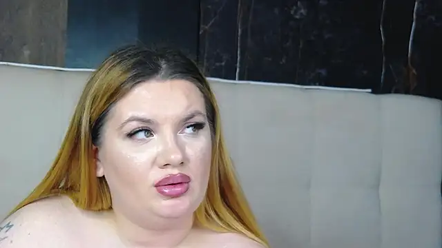 MelanieBrownn's cam snapshot