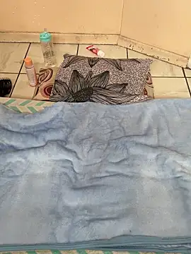 Nicole_bash's cam snapshot