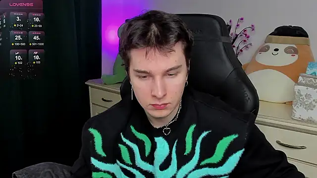 Vincent_Strong's cam snapshot