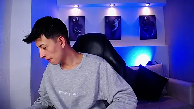 MaikCarver live sex cam