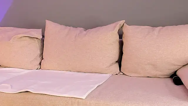 LisaAventi's cam snapshot