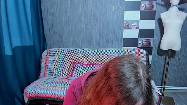 pa1e_pr1ncess's cam snapshot