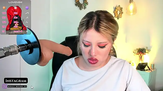 Khali_reed_'s cam snapshot