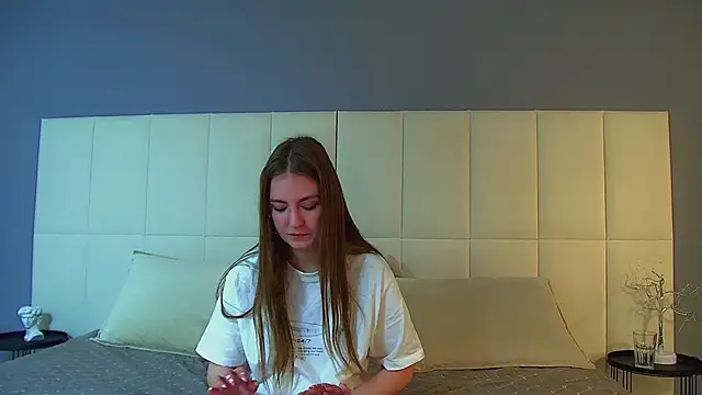 SofiaSarvain's cam snapshot