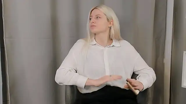 VellaKlaus's cam snapshot