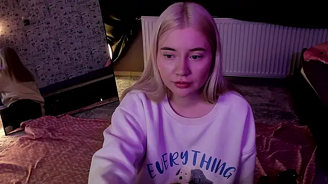 Lillie_Berry's cam snapshot