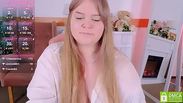 Erica__Alta's cam snapshot