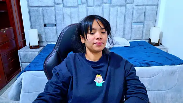 laureentt_'s cam snapshot