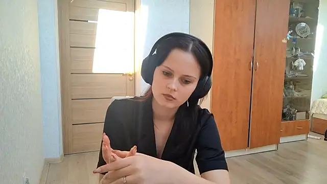 LouiseMarengo's cam snapshot