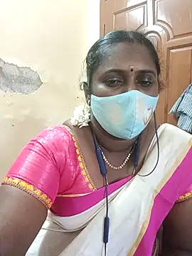 Tamil_Ranjini's cam snapshot