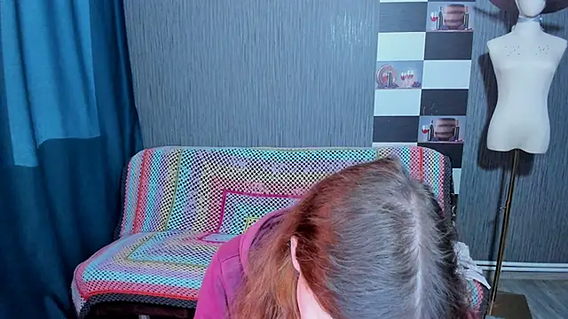 pa1e_pr1ncess's cam snapshot