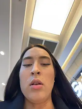 Holly_Play live sex cam