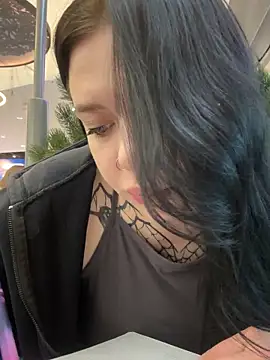 AlishaOfThorns's cam snapshot