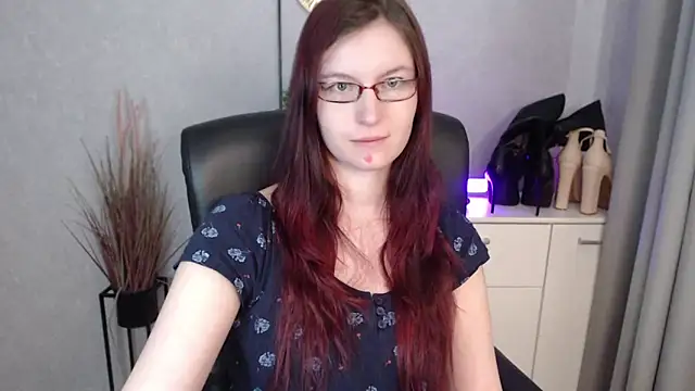 emmaxDelight's cam snapshot