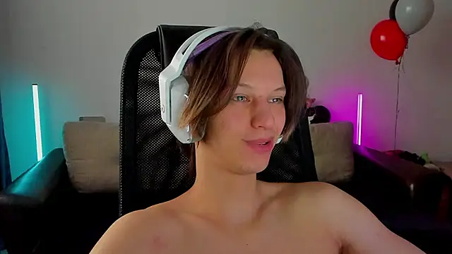 Ostin_meow live sex cam