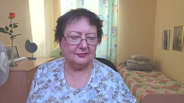 Margo_Moll's cam snapshot