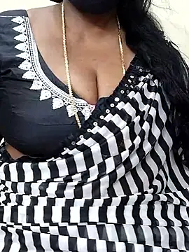 shobini's cam snapshot