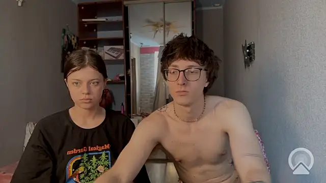 t_files_x's cam snapshot