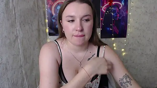 JuliaTopp_'s cam snapshot