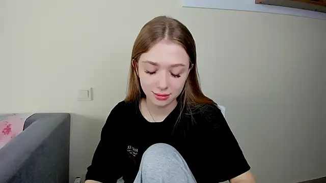 ElleLuv_'s cam snapshot