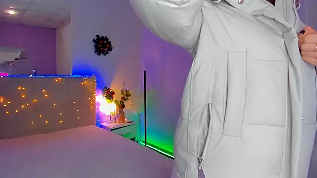 Laura_Leee's cam snapshot