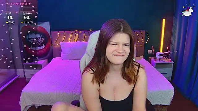 Lunamytrend's cam snapshot