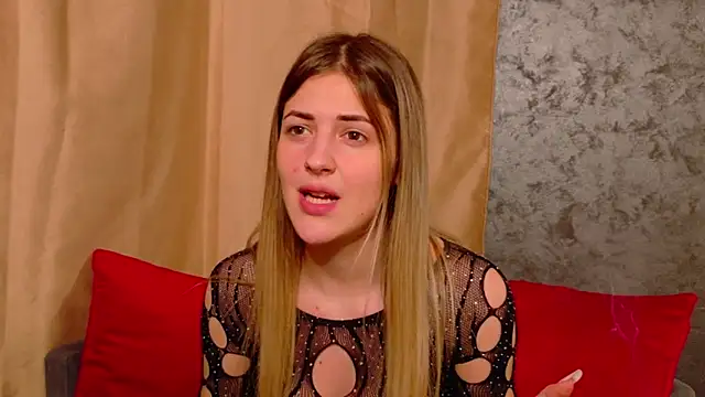 Aishha_'s cam snapshot