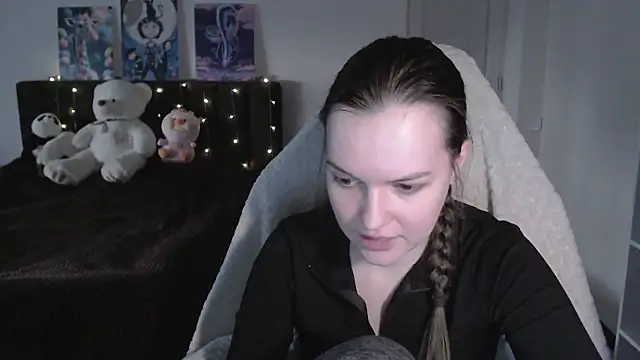 Little_flowers's cam snapshot