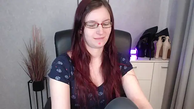 emmaxDelight's cam snapshot