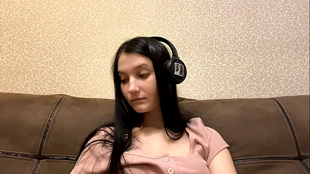 AurorAurora's cam snapshot