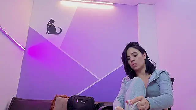 Analuciaa_'s cam snapshot