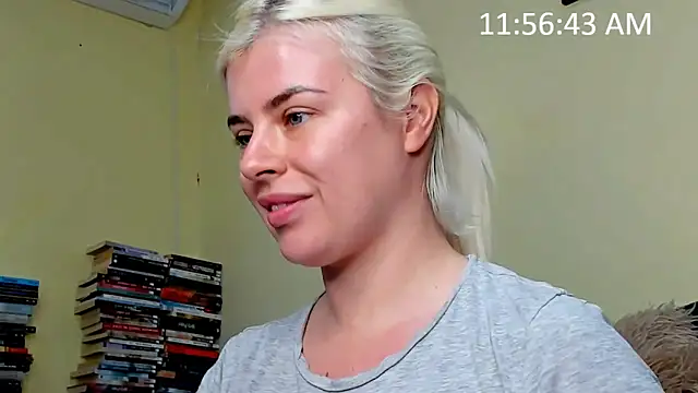 queenofthenighttt live sex cam