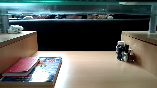 petite-Alondra's cam snapshot