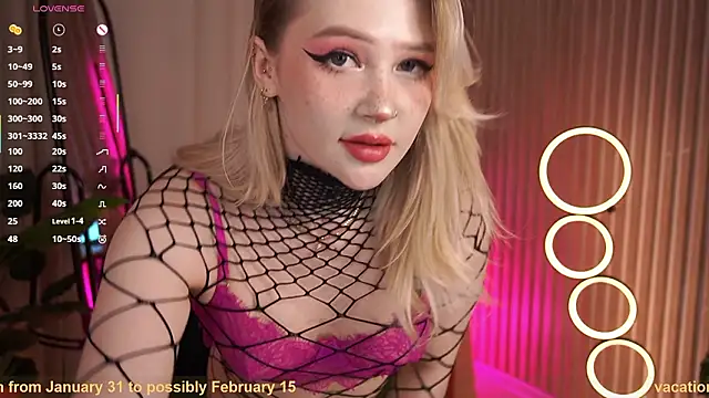 LauraWifeness's cam snapshot