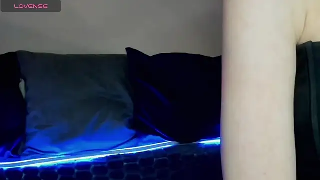 SelinLi's cam snapshot