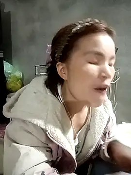 nangmo's cam snapshot