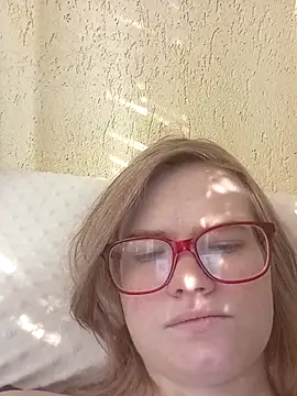 Moonolighta's cam snapshot