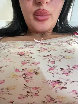 Milana_UK live sex cam