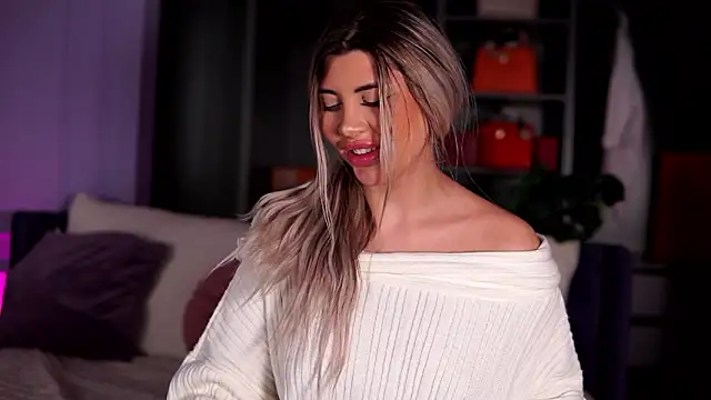 Monique_Celeste's cam snapshot