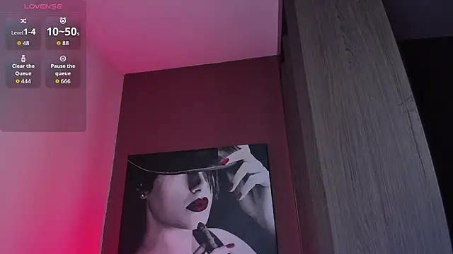 QueenOfHaze live sex cam