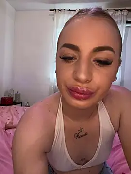 RuxyCatrina's cam snapshot