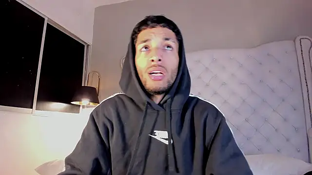 Thiagoferreti live sex cam