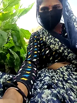 Chhavi_Chadha's cam snapshot