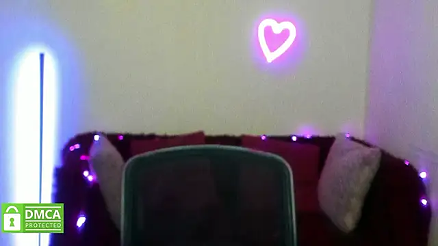 Aminabeatris's cam snapshot