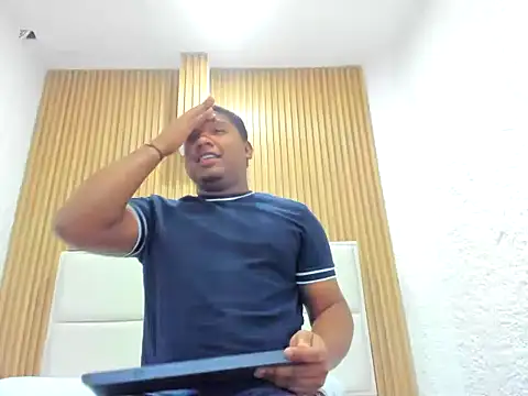 dan_howard live sex cam