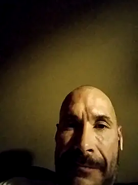 famousafterthoughtcut999's cam snapshot