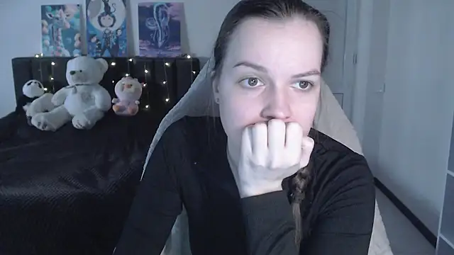 Little_flowers's cam snapshot