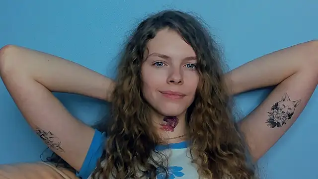 RayaNenlia's cam snapshot